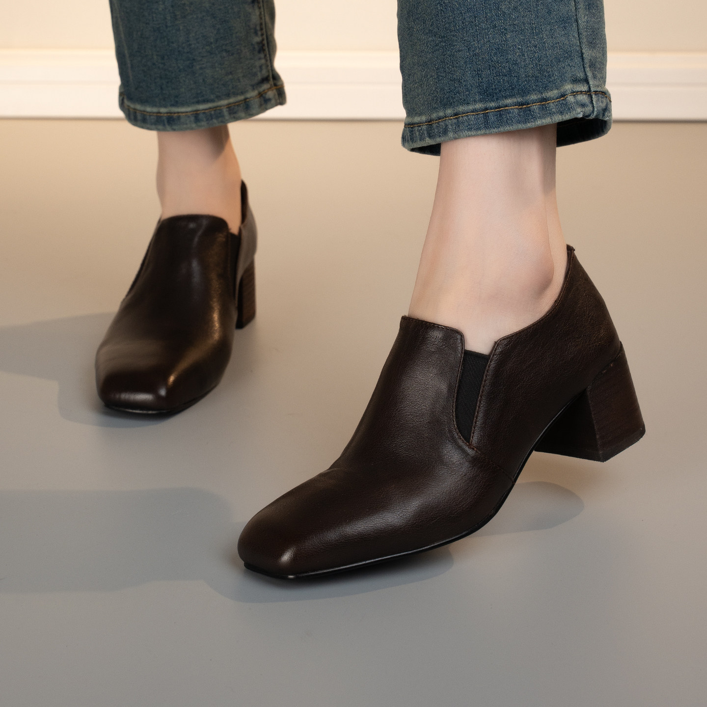 英伦风头层牛皮深口单鞋女粗跟方头一脚蹬真皮深口鞋中跟时尚舒适,女鞋,深口单鞋,淘宝优惠券,粉丝福利购,淘宝优惠卷