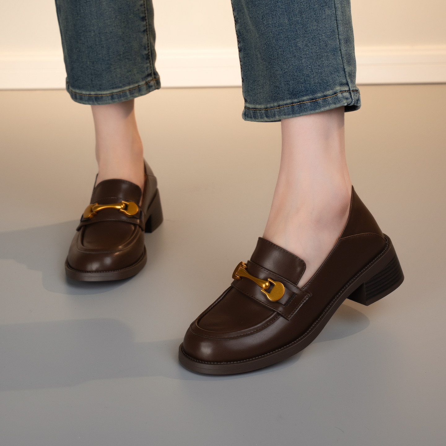 英伦风真皮乐福鞋女深口单鞋圆头粗跟一脚蹬百搭复古小皮鞋低跟,女鞋,深口单鞋,淘宝优惠券,粉丝福利购,淘宝优惠卷