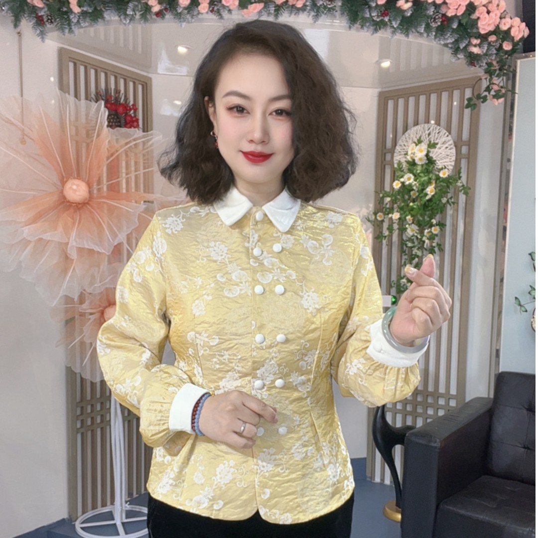 流光锦时尚百搭浮雕提花拼丝绒翻领双排扣优雅大码减龄衬衫女6133