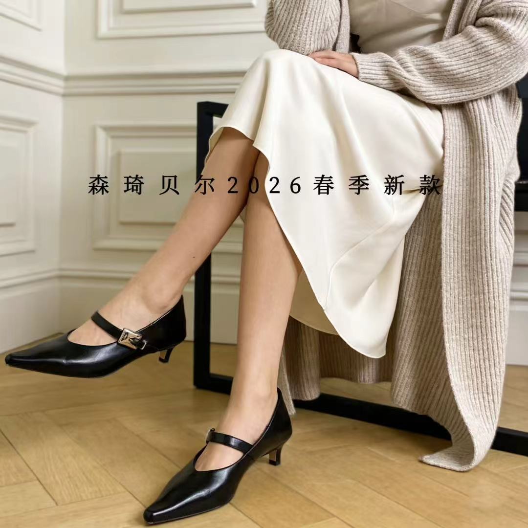 2026年春款森琦贝尔261-097小跟瓢鞋一字扣带浅口单鞋专柜直发