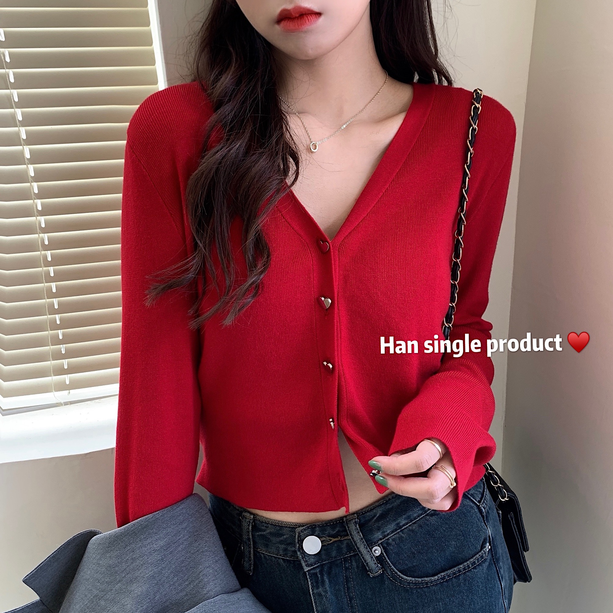 网红V领短款外套女ins外搭薄款春秋韩版百搭洋气桃心小款针织开衫