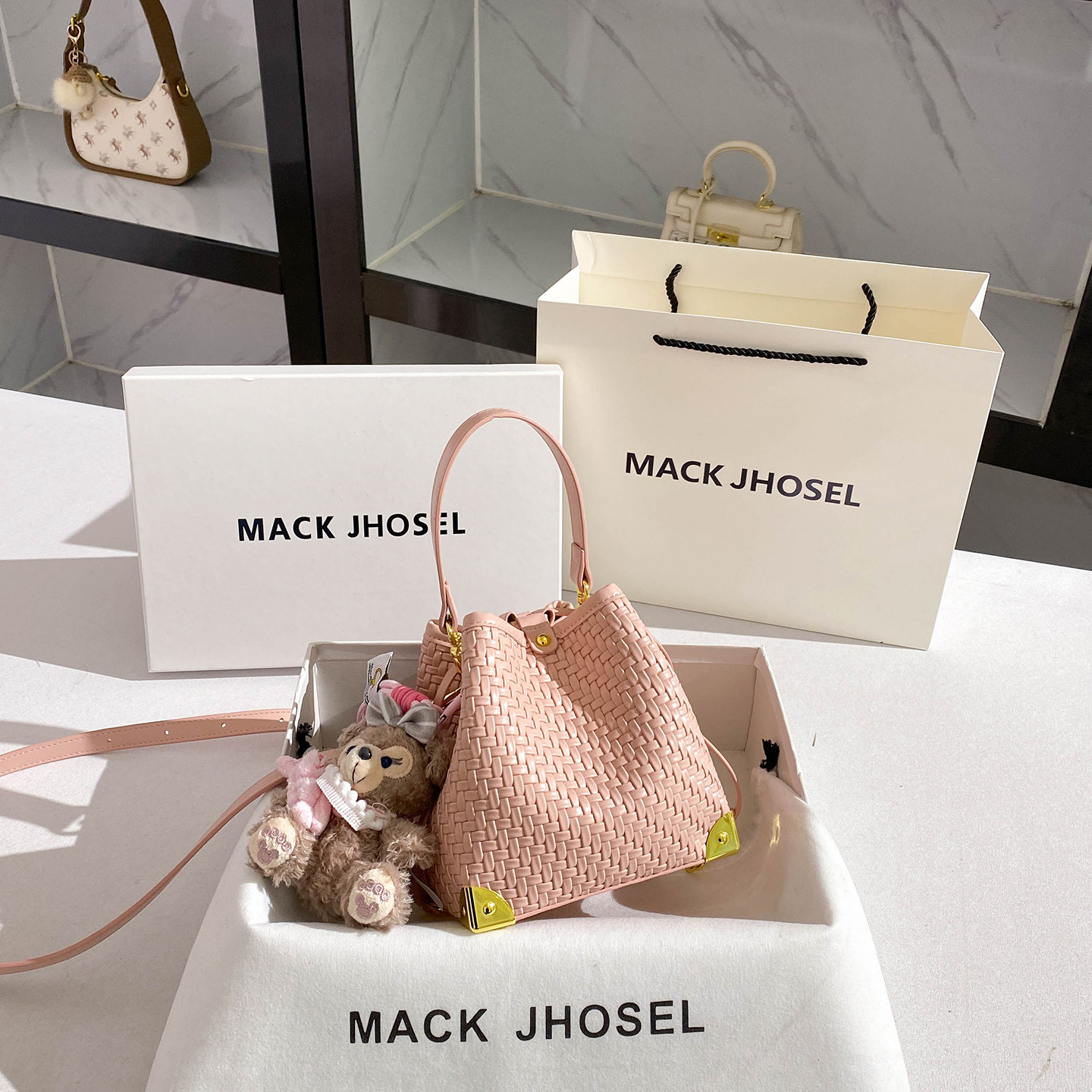 MACK JHOSEL今年流行编织水桶包包2026新款高级感上班小拎包爆款,箱包皮具/热销女包/男包,水桶包,淘宝优惠券,粉丝福利购,淘宝优惠卷