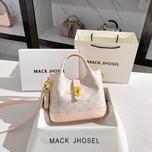 MACKJHOSEL洋气小众压花水桶包