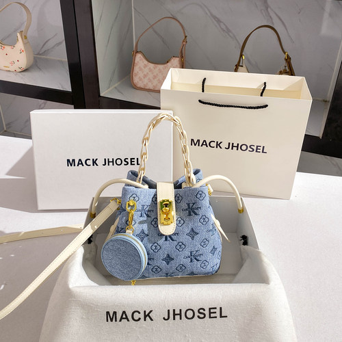 MACKJHOSEL小众牛仔刺绣水桶包