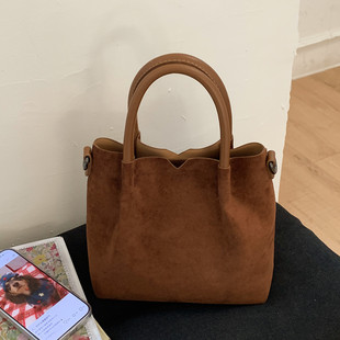 森系小众麂皮绒手提小包包女2025新款 百搭斜挎包 复古风单肩包时尚