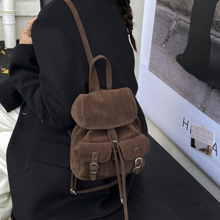 森系小众翻盖绒面双肩包女士秋冬复古迷你书包新款时尚旅行小背包