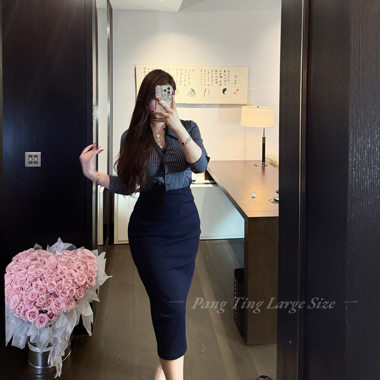 胖婷大码定制胖mm「逆天比例」蓝色超高腰遮肉弹力修身显瘦半身裙,女装/女士精品,大码半身裙,淘宝优惠券,粉丝福利购,淘宝优惠卷