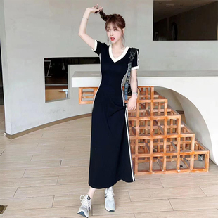 卡卡女装官方正品夏季《纸片人》简约显瘦修容裙黑色连衣裙长裙女