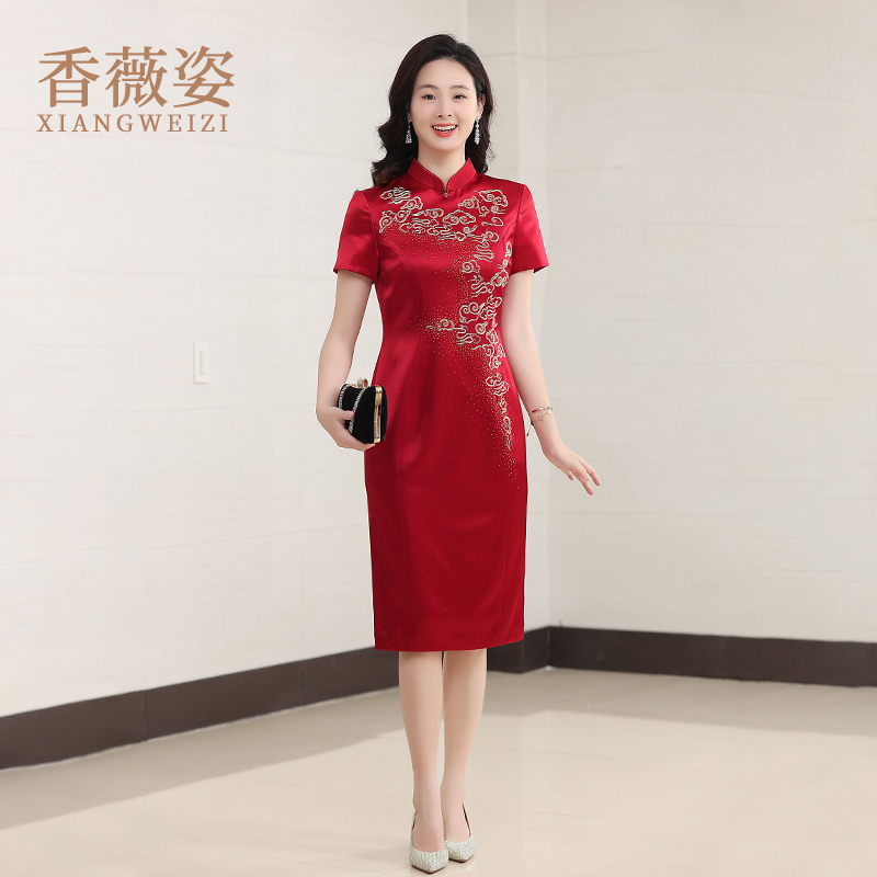 喜婆婆婚宴装2025新款夏季高贵红色妈妈喜服年轻旗袍高端订婚礼服