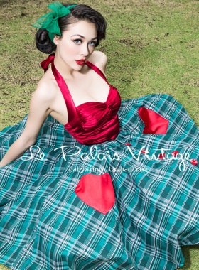 le palais vintage限量 复古绿色格子心形兜高腰大摆半裙0.35