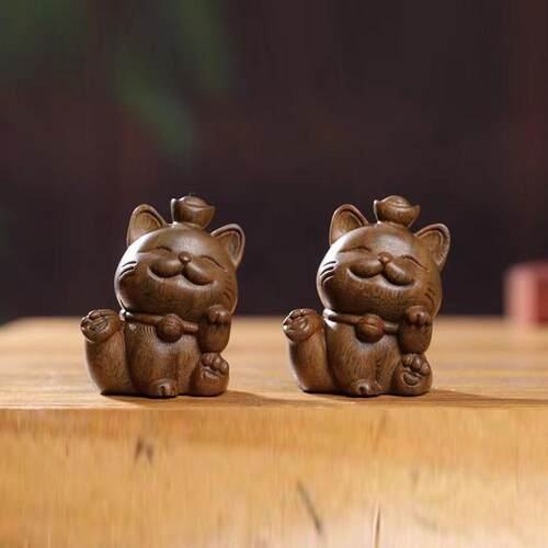 绿檀木雕刻元宝猫咪小摆件卡通桌面装饰品包包手机挂件文玩手把件