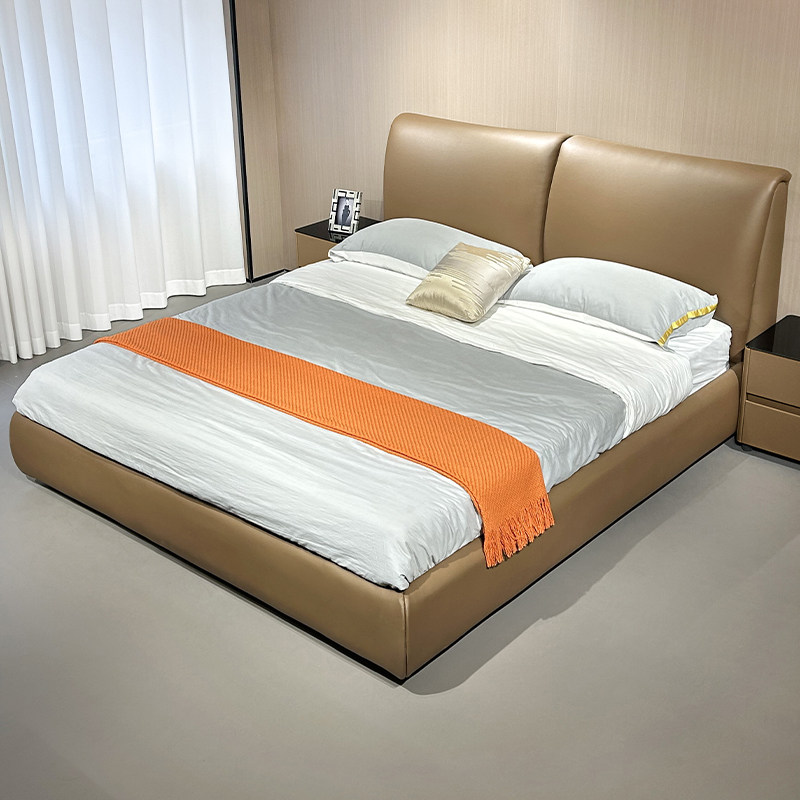 意式真皮床牛皮双人床主卧高端大气羽绒软包床大床婚床轻奢皮艺