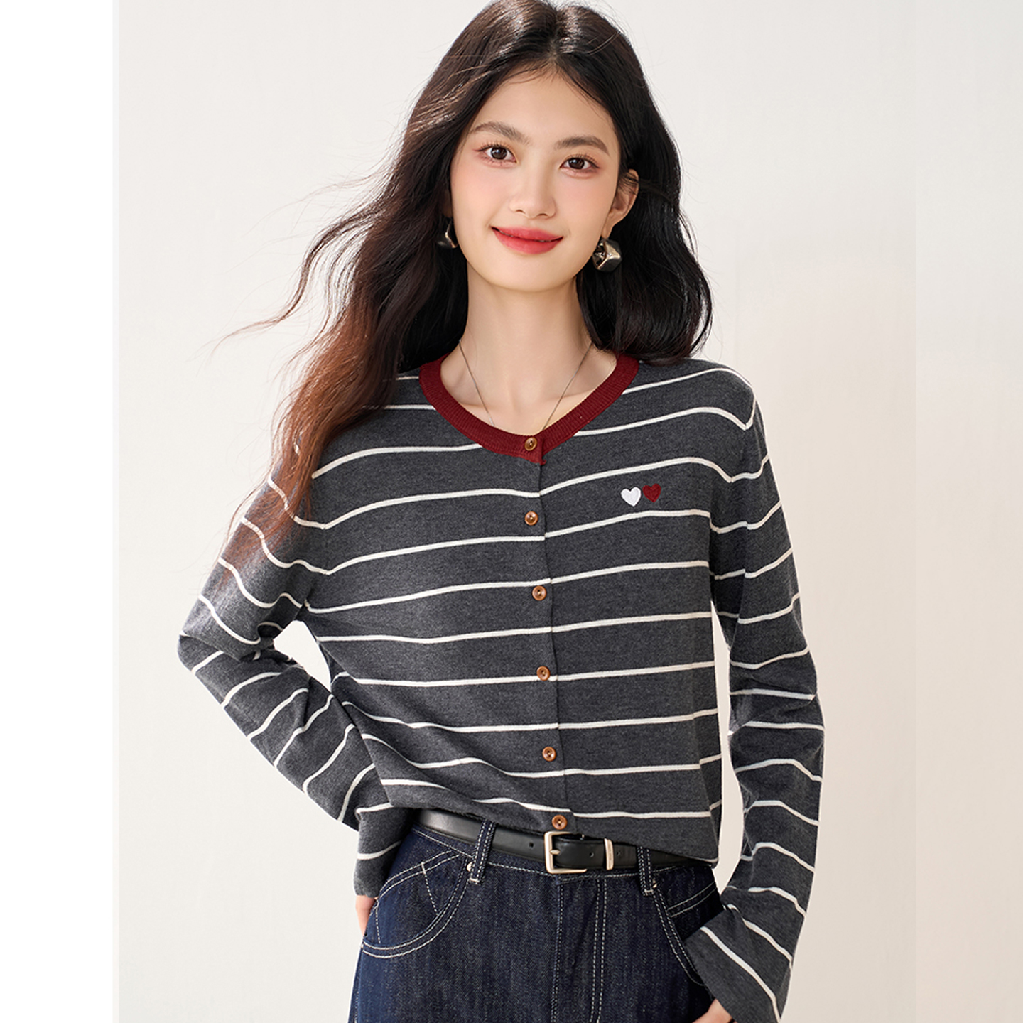 条纹长袖薄款针织衫女秋短款毛衣