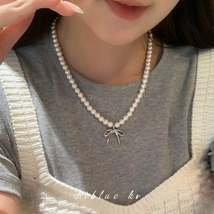 锁骨链颈链 轻奢小众高级感气质施家珍珠项链蝴蝶结吊坠女2025新款