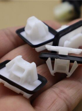 适配别克君威GS威朗ProGS侧裙底边梁护板卡扣门槛下裙边护板卡子