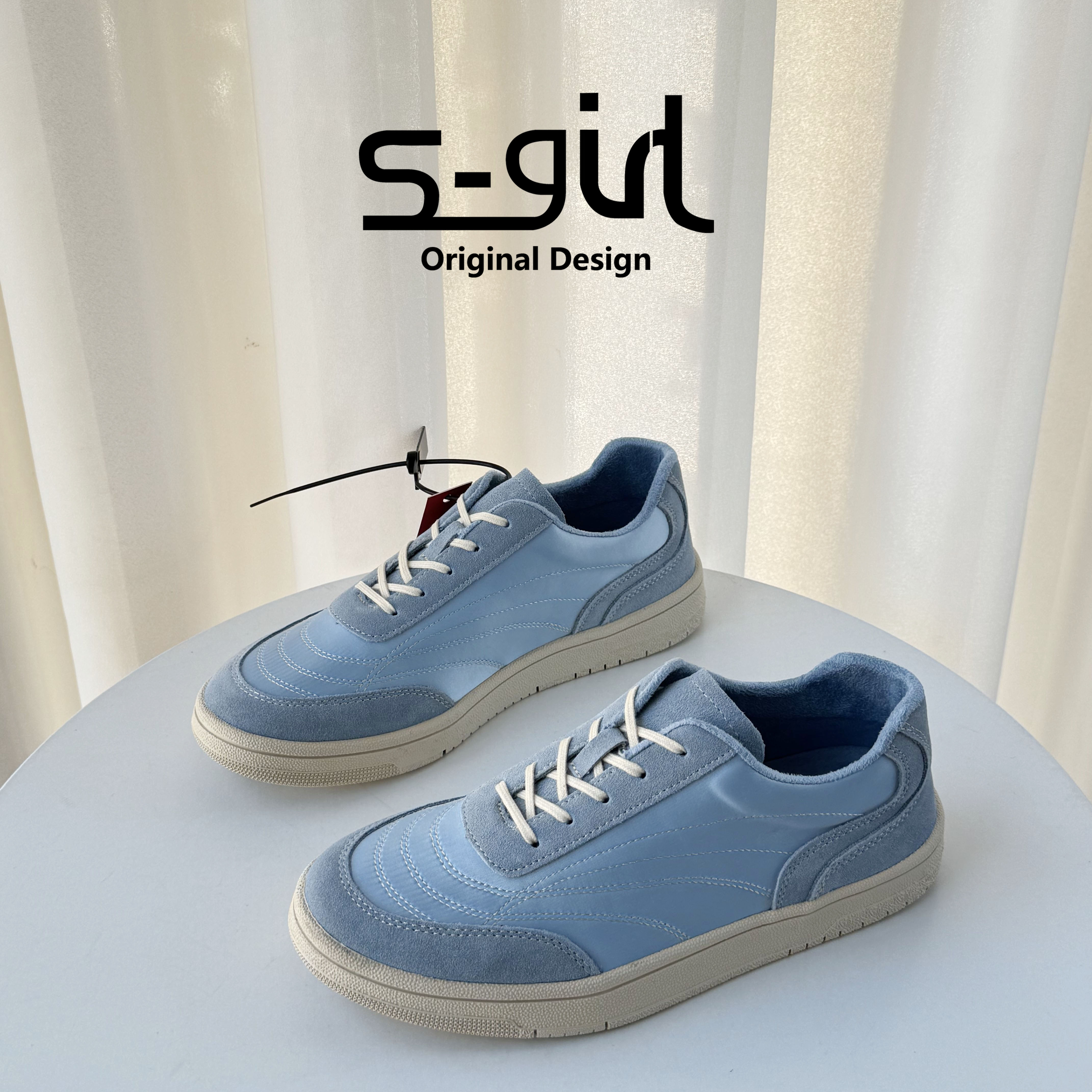 SGIRLTWTW复古拼接系带板鞋女