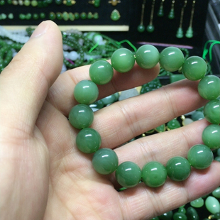 12mm碧玉手链放大漏