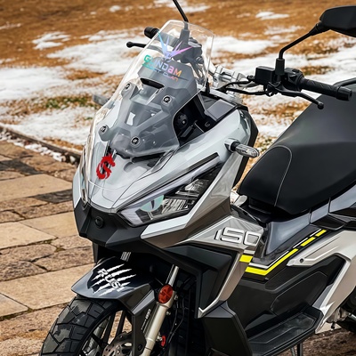 适用26年光阳dink g150ADV摩托车头风挡改装饰贴纸夜光眼睛车身贴