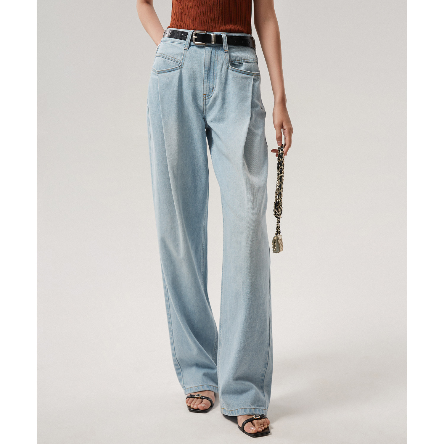 天丝长绒棉 双氧水吊色/砂位磨白 育克分割 高腰直筒捏褶牛仔裤