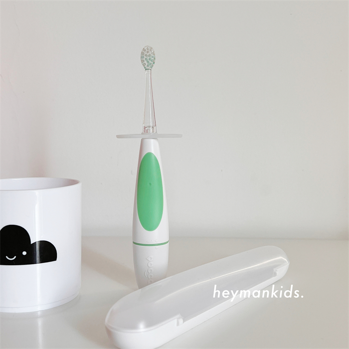 yucca儿童成长型电动牙刷可收纳
