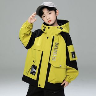 男童春秋款冲锋衣外套2026新款春季中大童儿童男孩春装帅气时髦潮