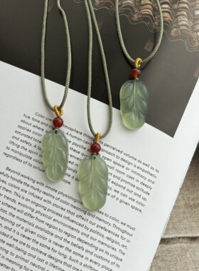 沉沉绿霭 叶叶新泽 原创自制天然蛇纹玉红玛瑙编绳可调节项链