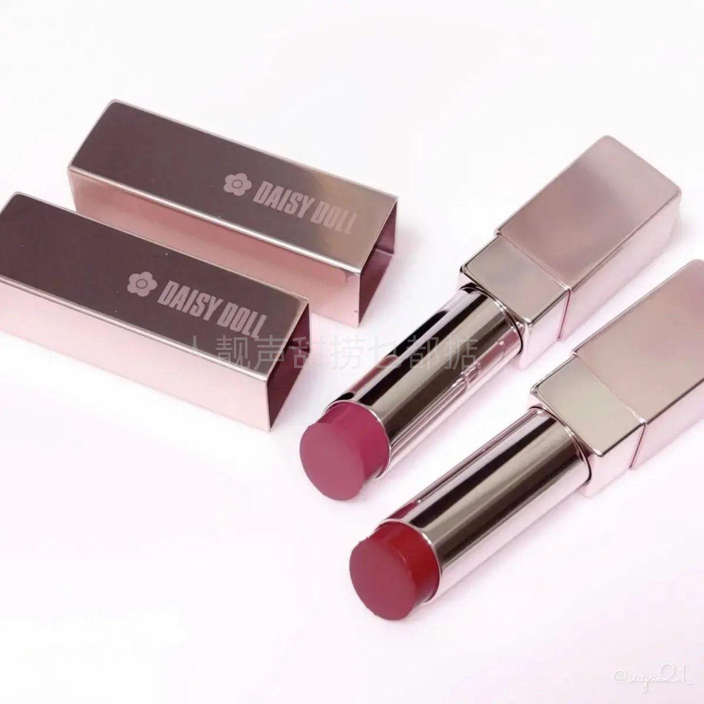 日本DAISY DOLL口红大牌唇膏口红唇膏口红二合一不掉色MARY QUANT