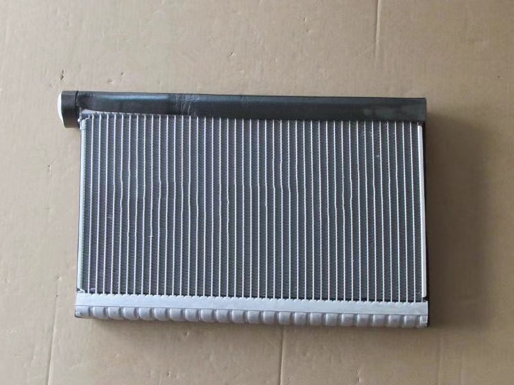 汽车蒸发器斯巴鲁力狮斯巴鲁森林人翼豹铝蒸发芯散热器水箱中冷箱