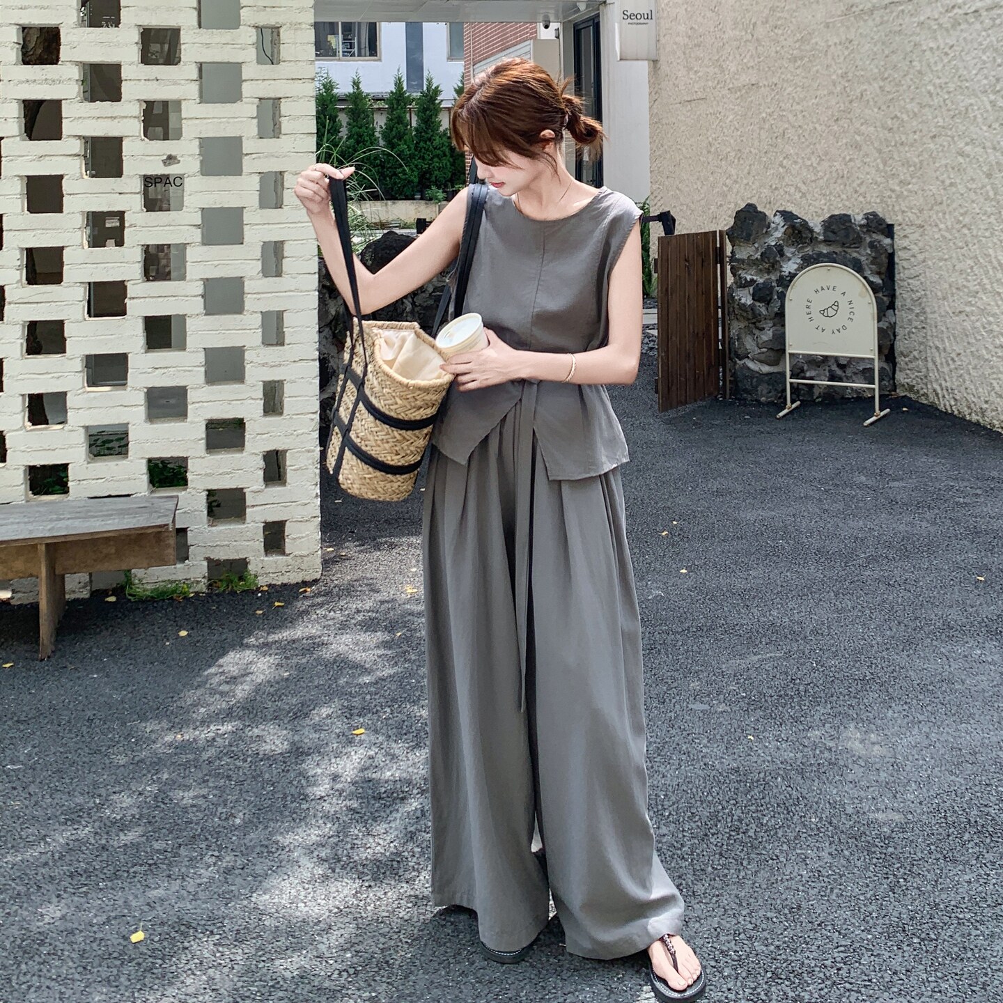 灰色御姐风薄款无袖上衣阔腿裤套装两件套女夏韩系穿搭一整套减龄图片