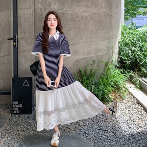 休闲风polo领蕾丝拼接条纹拼接连衣裙女夏2025超火松弛感减龄长裙图片