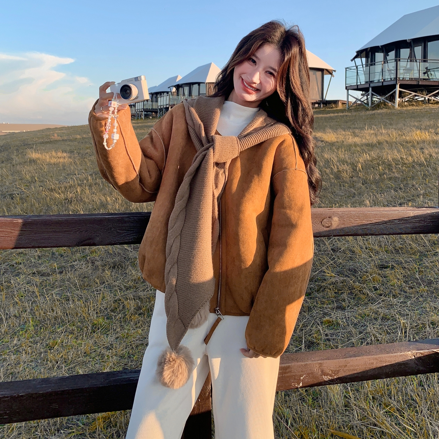 【新款】现货皮毛一体外套配围巾帽子297-1816-P195-K288,女装短外套,艾艾淮淮 【新款】现货皮毛一体外套配围巾帽子297-1816-P195-K288,女装短外套,艾艾淮淮