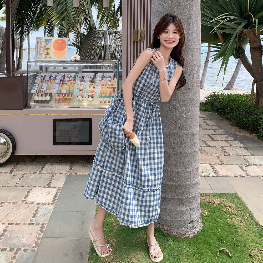高腰显瘦巨好看蓝色格子连衣裙女2025夏季新款复古小心机长裙子,女装连衣裙,艾艾淮淮