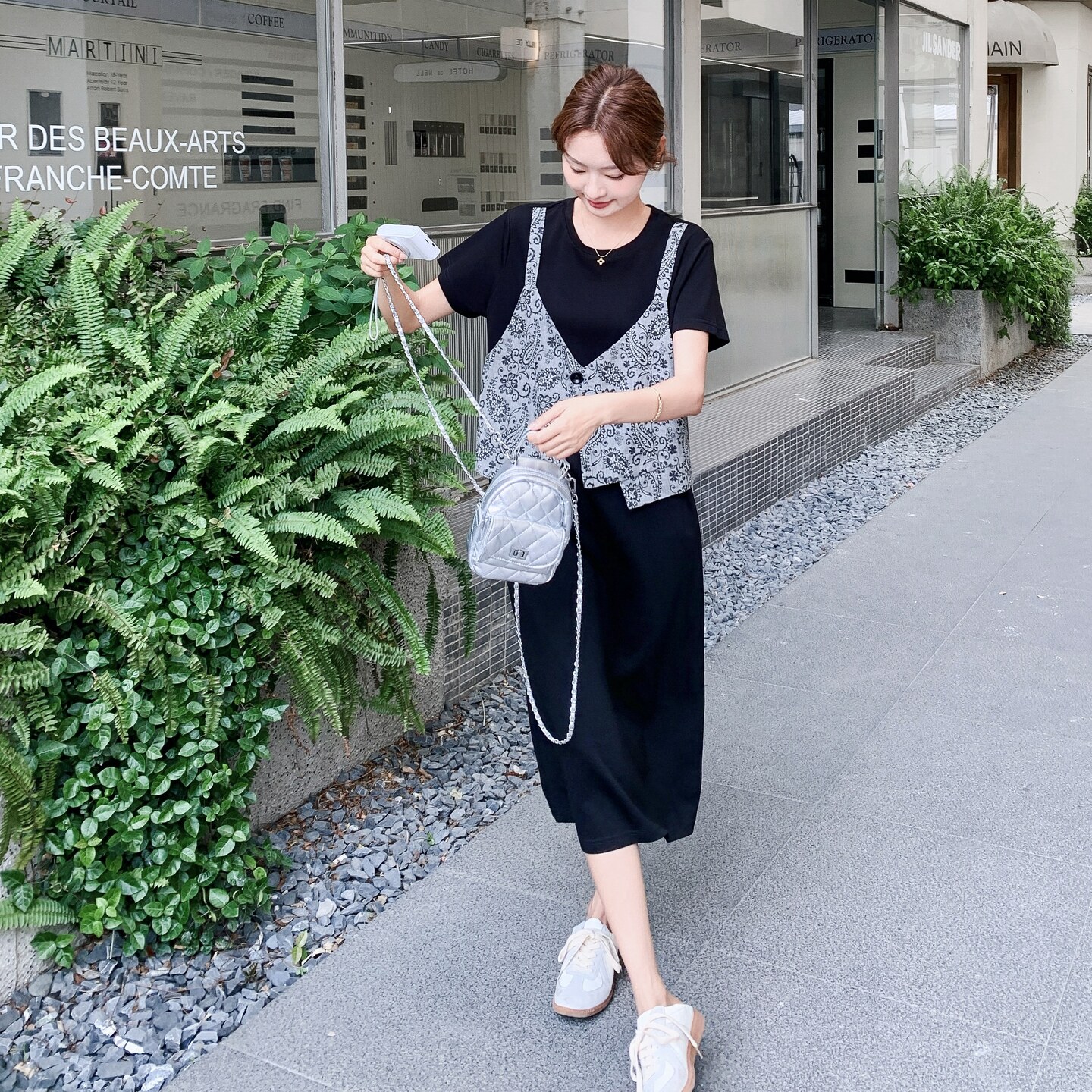 轻熟风设计感黑色假两件印花t恤裙新款小个子时尚洋气连衣裙女夏图片