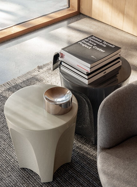 Colosseo Table北欧设计师简约茶几客厅沙发边几玻璃钢圆几角几