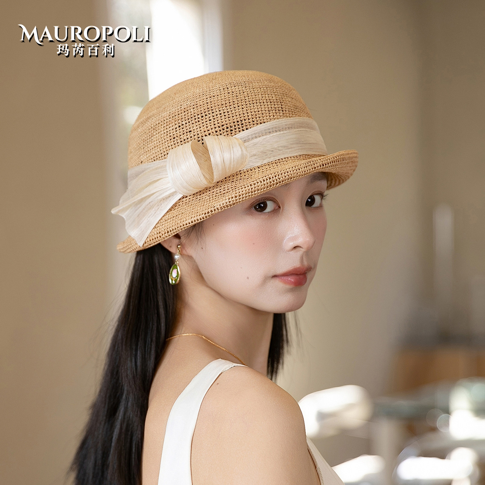 卷边草帽女款夏平顶圆顶法式赫本风高级感拉菲草2026新款遮阳帽子