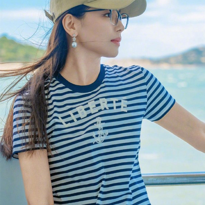 明星同款短袖T恤春夏法式