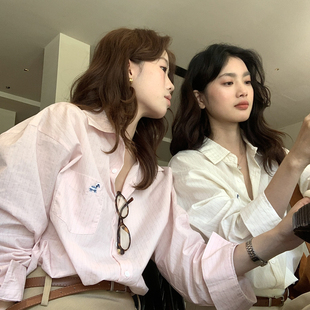 LWS-马德里幻想松弛慵懒感条纹小马刺绣宽松衬衫 高智感穿搭