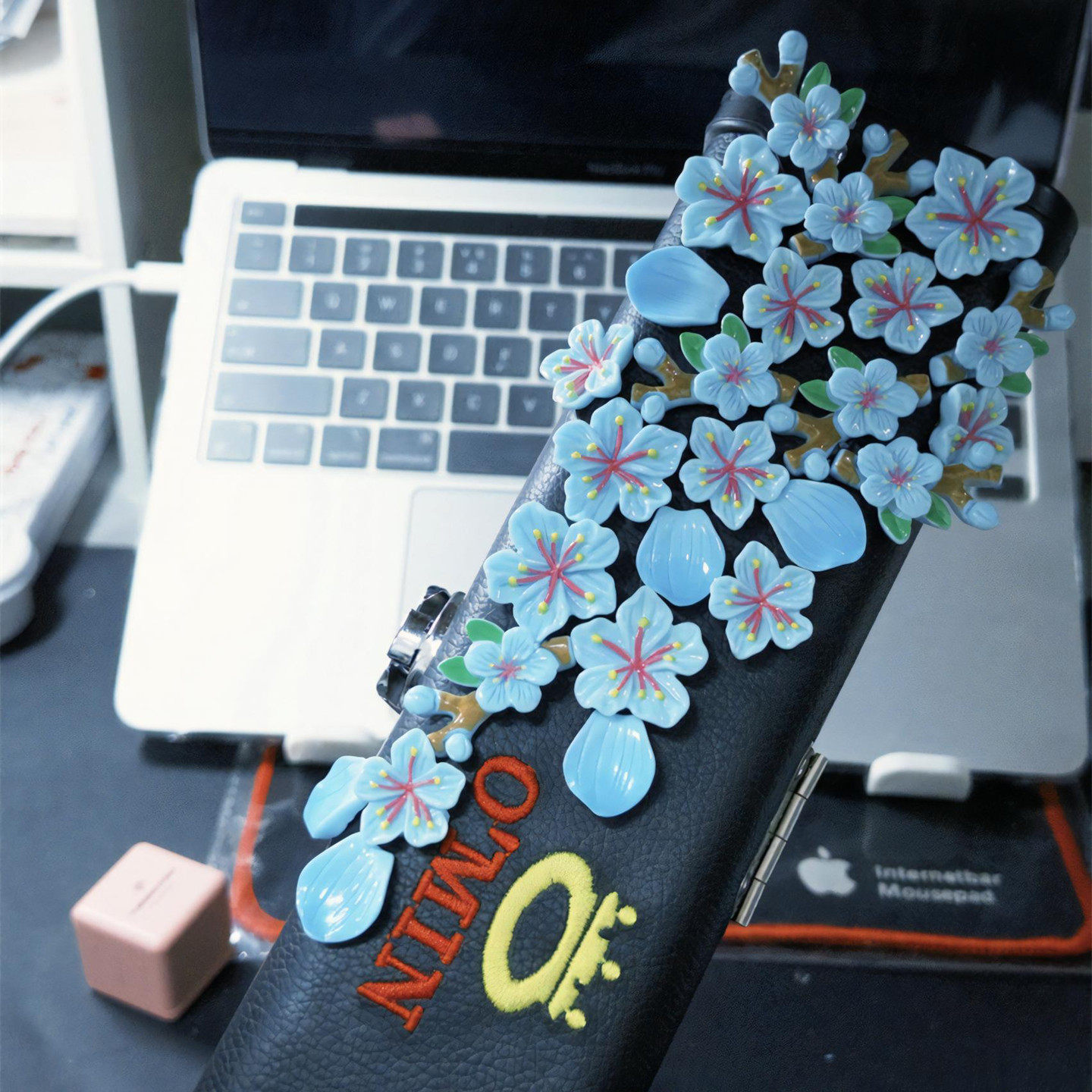 台球杆盒3D立体桃花装饰