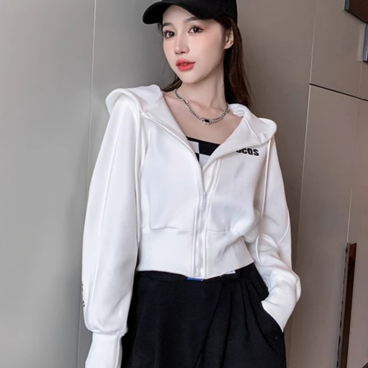 春秋上衣女新款白色短款潮ins卫衣/绒衫