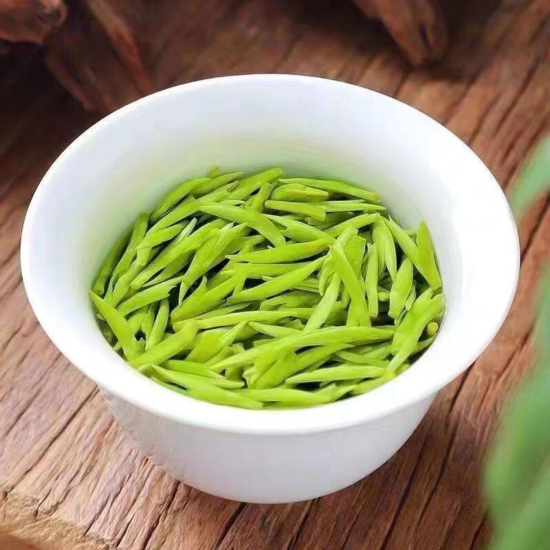 四川雅安明前绿茶珍品竹叶青高山良种茶树鲜嫩茶芽掌柜推荐250g