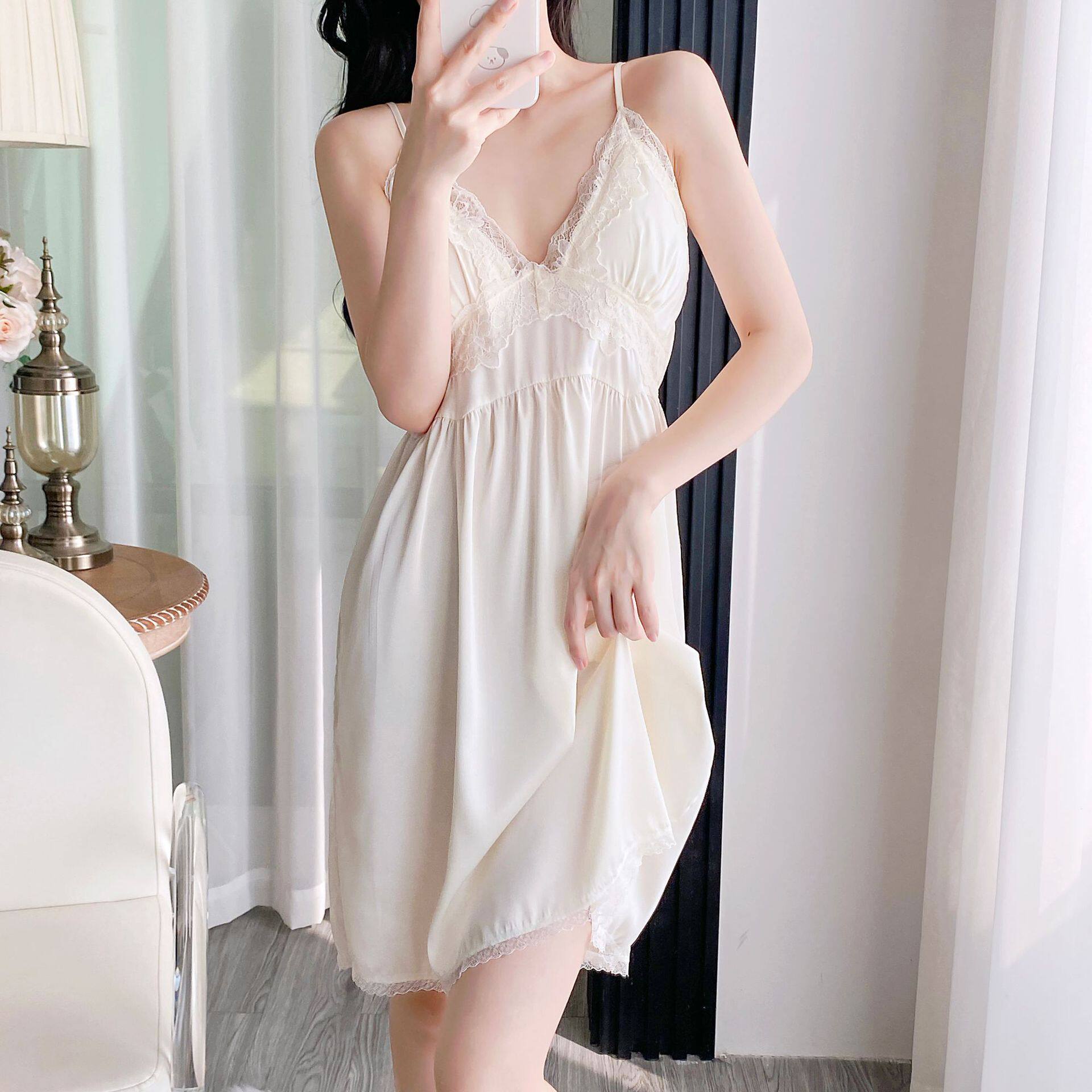 性感睡衣女带胸垫夏季冰丝蕾丝纯欲吊带胸垫独特绝美睡裙小个子