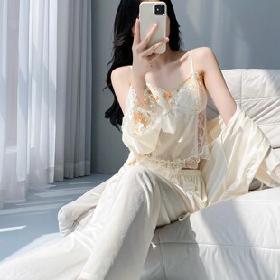 金丝绒睡衣女带胸垫秋冬季性感纯欲风蕾丝吊带长袖长裤三件套装