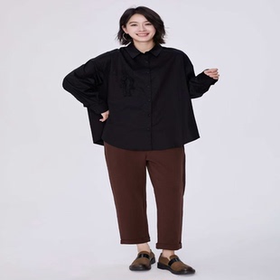 翠色嘉人2026春季新款立体小熊贴布文艺长袖棉衬衫女上衣85010