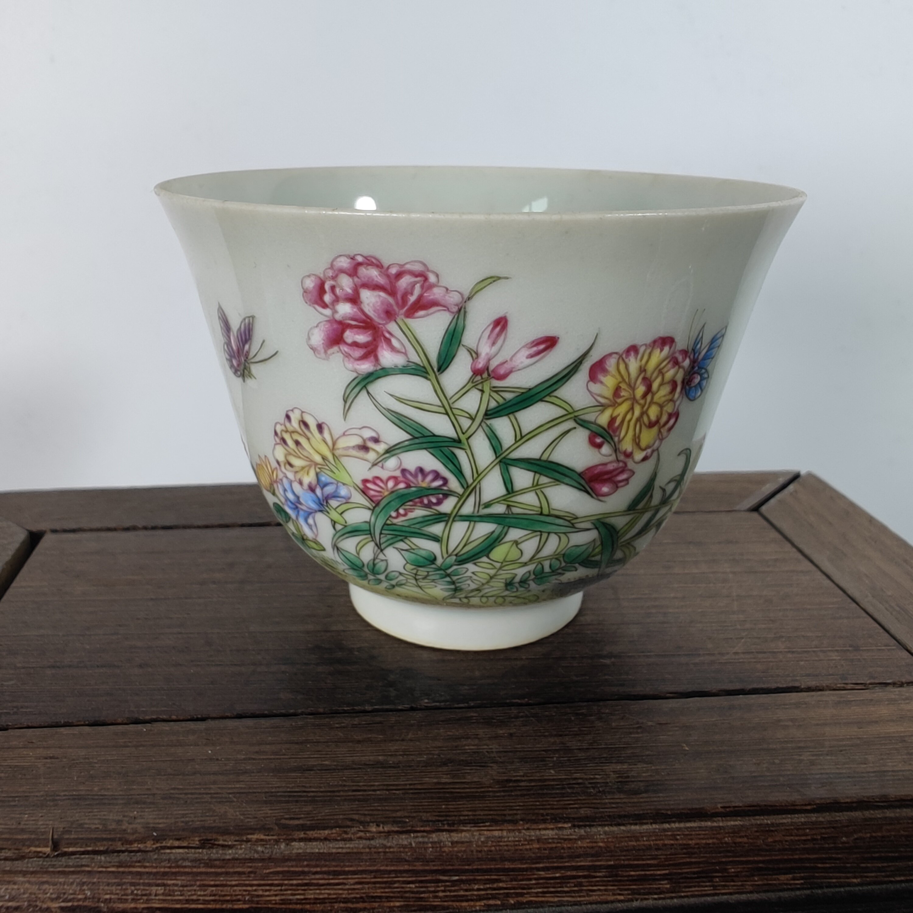 景德镇厂货陶瓷器艺术瓷厂手拉胚手绘原矿珐琅彩蝶恋花主人杯茶杯