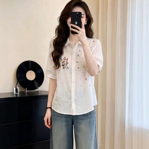独特设计感polo领大码纽扣衬衫女2026夏季白色胖mm宽松休闲风衬衣