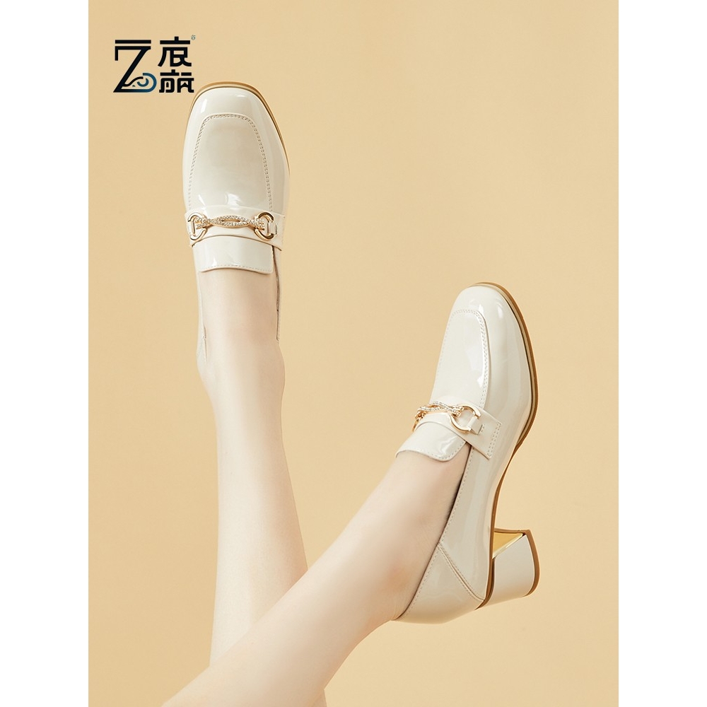 莆田纯原白色乐福鞋女鞋粗跟夏季2025年新款女士春款单鞋高跟鞋漆