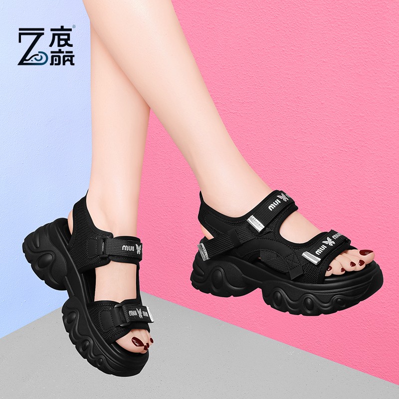 莆田纯原女鞋2025夏季新款厚底沙滩鞋休闲软底魔术贴运动外穿凉鞋