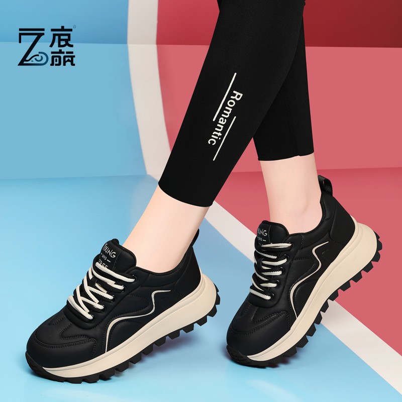 莆田纯原全皮面秀气阿甘鞋女鞋2025春季新款黑色系带运动休闲鞋防