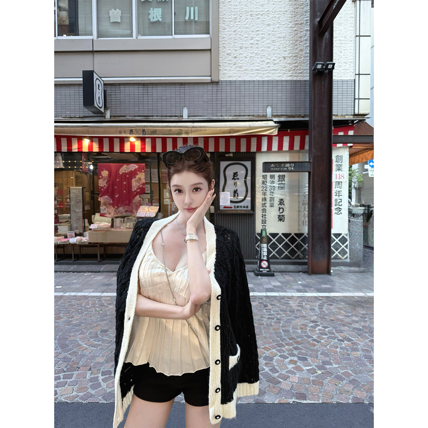 重工镂空撞色宽松V领针织开衫