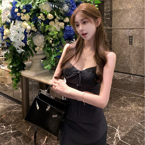 定染蕾丝西装吊带半裙套装